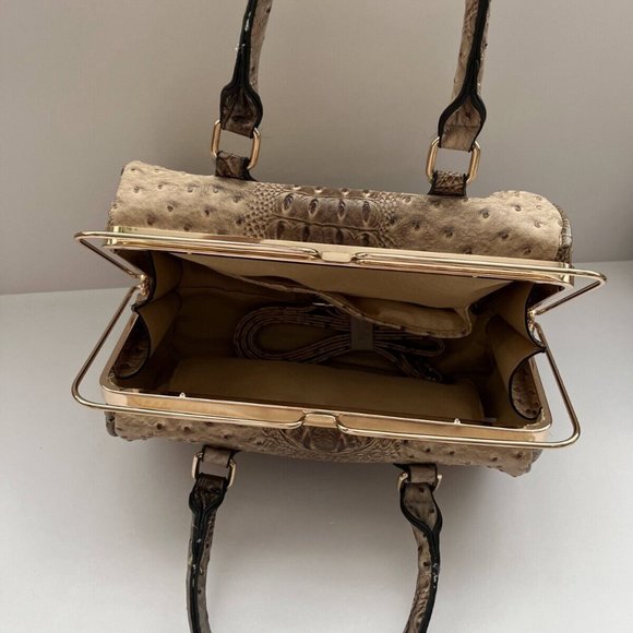 Women's Tan Alligator Skin Leather Top Handle Handbag Purse with Removable Strap - Picture 11 of 15